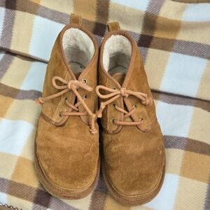 UGG Men's Tan Suede Chukka Boots
